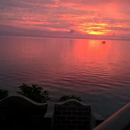 Sunset Vista Sea Front Guest House Union  Екстер'єр фото
