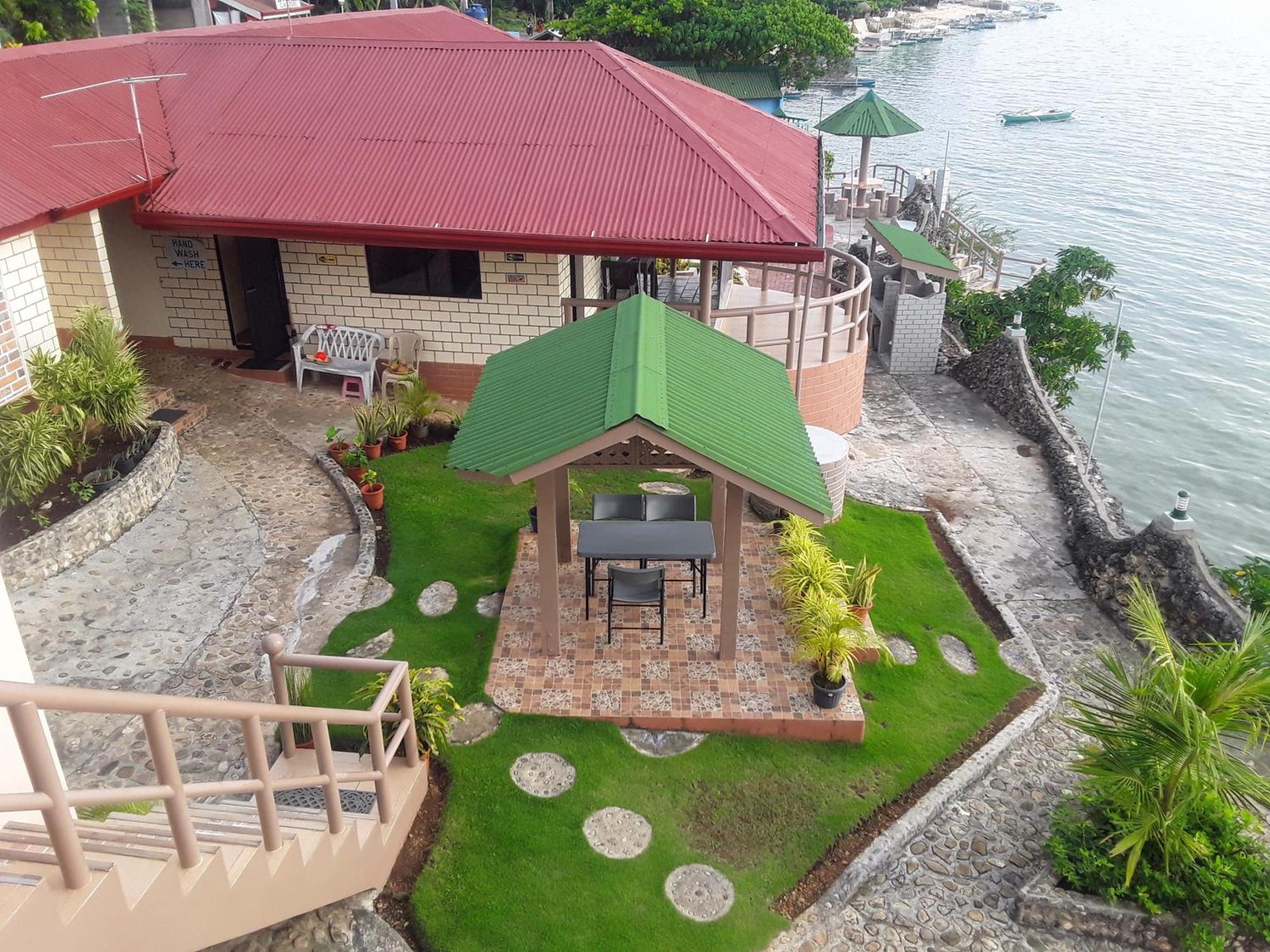 Sunset Vista Sea Front Guest House Union  Екстер'єр фото